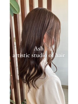 アッシュ アーティスティック スタジオ オブ ヘア(Ash artistic studio of hair) ロング×大人ベージュ
