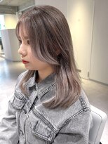 アム(amu)&nbsp;シルバーベージュ×顔まわりレイヤー