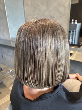 ユウシヘアー(Yushi Hair) ミニボブ。