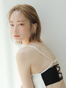 ラックスビー エルモ 三田店(LUXBE ELMO)の写真/最旬トレンドカラーも☆人気の艶カラー、ケアブリーチ使用◎ダメージレスで周りに自慢したくなる髪色に♪