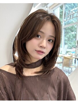 ジョエミバイアンアミ(joemi by Un ami) ★フェイスレイヤーハッシュカット前髪長めミディアムレイヤー