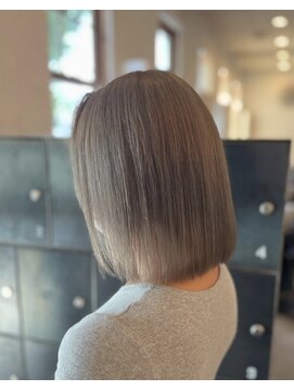 ドール(DOLL) 【ケアブリーチ2回】ハイミルクティグレージュ