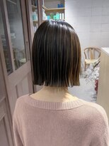 ミー 岡崎(mii)&nbsp;ツヤツヤ切りっぱなしラインボブ