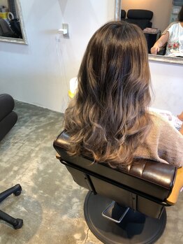 mon bebeの写真/伸びてもまとまる計算されたカット技術！複数ディプロマ取得の凄腕スタイリストが創るもちの良いスタイル♪