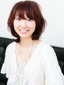 グリッスン(glisten) 大人可愛い♪ふんわりミディアムショート