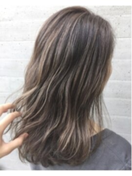 アライブ キチジョウジ(ALIVE Kichijoji) 【ALIVE 吉祥寺】ミルクティーカラーナチュラルハイライトカラー