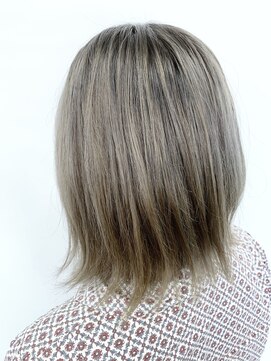 トリニティ(trinity) trinity【沖縄　豊見城】赤味消しグレージュ×外国人風カラー