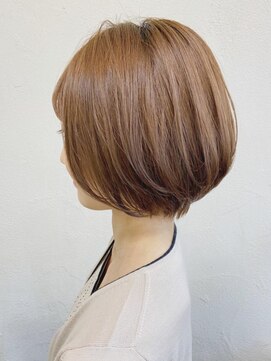 ナツヤ(NATSUYA) ひし形ショートボブ