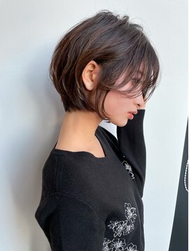 ヴェイン 渋谷(vain) 20代30代40代小顔ひし形前下がりショートボブ