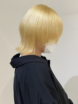 ターン ヘアー(TAAN HAIR) ウルフ　抜きっぱなしブリーチ