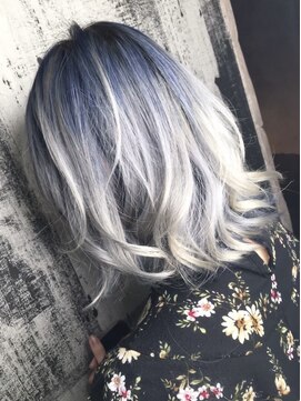 ページ トーキョー(Page Tokyo) ブルーホワイトグラデーション