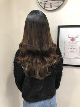 ニーナ ヴィジョン(NINA visioN) カット+プルエクステ