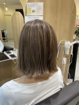 ヘアーオアシス ビオトープサン(Hair Oasis biotope SUN) 外はねミルクティベージュ