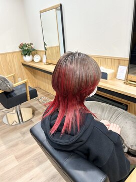 ココネ(cocone) ウルフスタイル+インナーレッドカラー