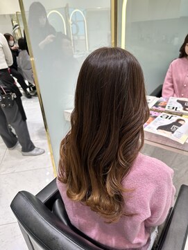 六本木美容室 白金店 20代30代 ロングヘア×大人のレイヤーカット