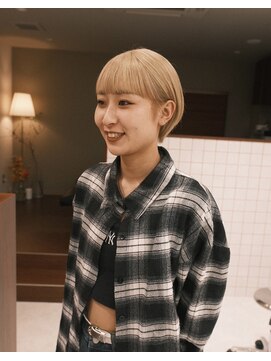 ルックアット(Look at) 【lookat】20代30代40代ショートカット