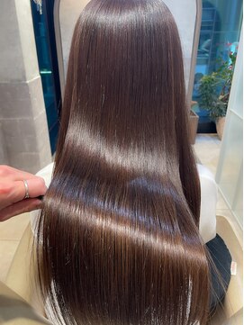 ソワリー 栄(THOiRY) 大人気！酸性ストレート！