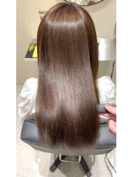 ジーナ 流山おおたかの森(Zina) 髪質改善縮毛矯正当日→1週間後のbefore☆