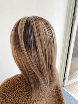 アクイール(ACCUEILLIR) バレイヤージュ