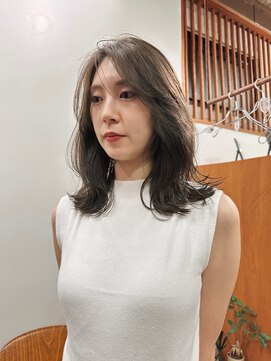 ニール 名古屋 伏見 丸の内(NEELU) 【Neelu_misa】ブリーチなしで作るオリーブグレージュ