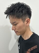 ヒュイル バイ ニアウ(Hwyl by Niau) メンズマッシュショートスパイラルパーマニュアンスパーマ眉毛