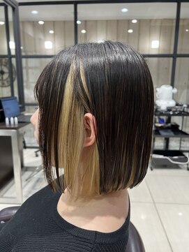 ブリング(bling) 艶髪切りっぱなしインナーボブ