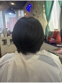 ショートボブ