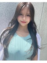 ウィルゴ(VIRGO) 韓国風レイヤー　小顔前髪　ミルクティーアッシュ　ワンホンヘア