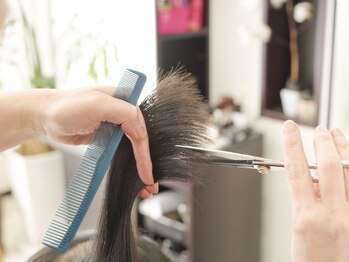 サロンドココ(salon de CoCo)の写真/マンツーマン施術で丁寧にカウンセリング×高技術♪お手頃価格でずっと通えるのが嬉しい◎