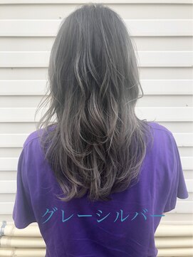 シェリ(che'rie) ハイライトバレイヤージュブリーチオリーブグレーココアベージュ