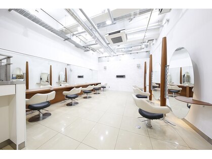 アッシュ 二子玉川店(Ash)の写真