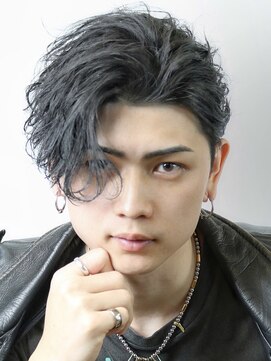 クロトヴィラ 天神大名(KUROT villa) ガイルヘアシャドウパーマ