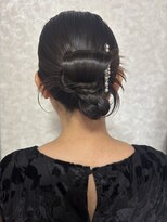ノイズヘアー(NOISEHAIR) カチモリシニヨン