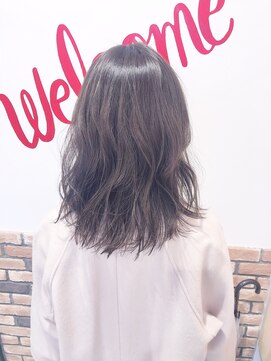 ルーツ(Root) 美髪 ピンキーアッシュグラデーション