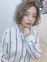 マリアバイアフロート(Maria by AFLOAT)&nbsp;【shige】アッシュブラウンネオウルフ毛先パーマ外ハネボブ