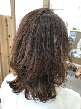 エイトクラージュ(eight courage) ミディアムローレイヤー