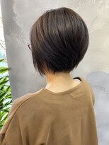 ポノ(pono)&nbsp;短時間でセットが決まる前下がりショートボブ