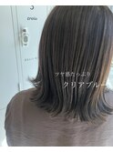 ツヤ感たっぷりクリアブルー