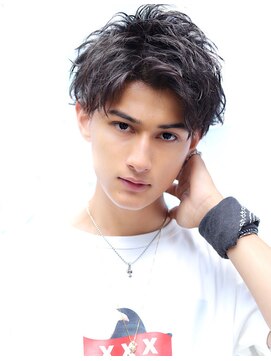 リップス 表参道店(LIPPS) ツーブロック刈り上げマッシュセンターパート短髪前下がり