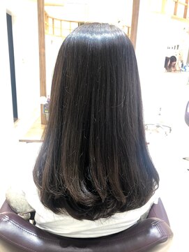 ヘアーアンドメイク エクリ 不動前店(Hair&Make equri) 重ためセミロング