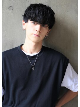 ノイセル(Noisyle) 黒髪ショートネープきれい目束感マッシュ