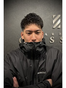 バーバークラシックス(BARBER CLASSICS) フェードアップバング/アイロンパーマ/スキンフェード/新潟