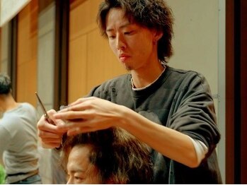 ルースト 京都四条大宮店(ROOST)の写真/【阪急大宮駅5分】ヘアコンテスト2024年サロンスタイル部門受賞★プロの技で365日再現できるかっこよさを