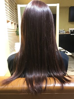 アロウズ(Arrows)の写真/髪のクセをしっかり伸ばしたい方には縮毛矯正がお勧め！ダメージレスで自然な柔らかストレートが叶う。