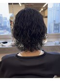 【メンズミディアム】センターパートロング波巻きパーマ名古屋
