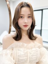 レア 表参道(L'ea)&nbsp;大人ガーリーダークアッシ似合わせカットミディアムレイヤー