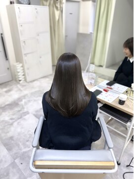 アチェロ(Acero.) 韓国風艶髪オリーブベージュカラー