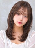 モカブラウンの韓国レイヤーセミディ