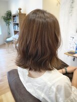 ルヴェール(Le Vert)&nbsp;やわらかブラウンカラー×外ハネやる巻きボブ