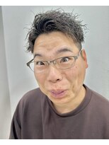 ロミーオム 本厚木(ROMMY. Homme)&nbsp;刈り上げツイストパーマ無造作アップバングショートメンズヘア